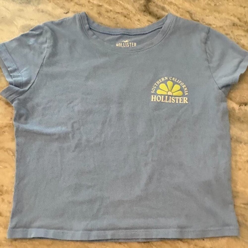 Hollister Co. Women's Blue T-shirt